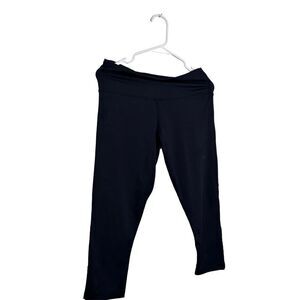 Just Live Black Capri Leggings Size Large